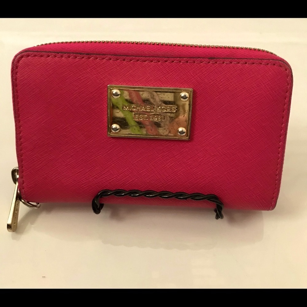 Michael Kors Pink Wallet
